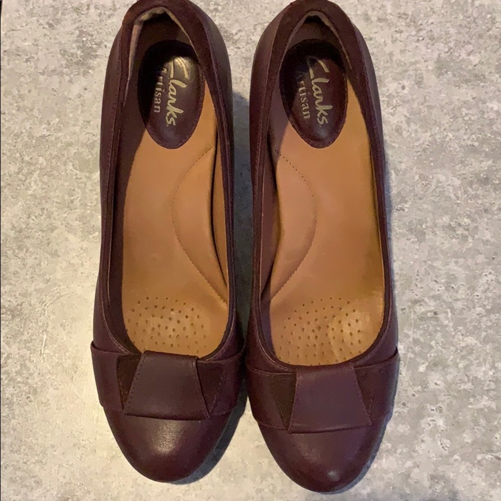 Burgundy women Shoes leather upper